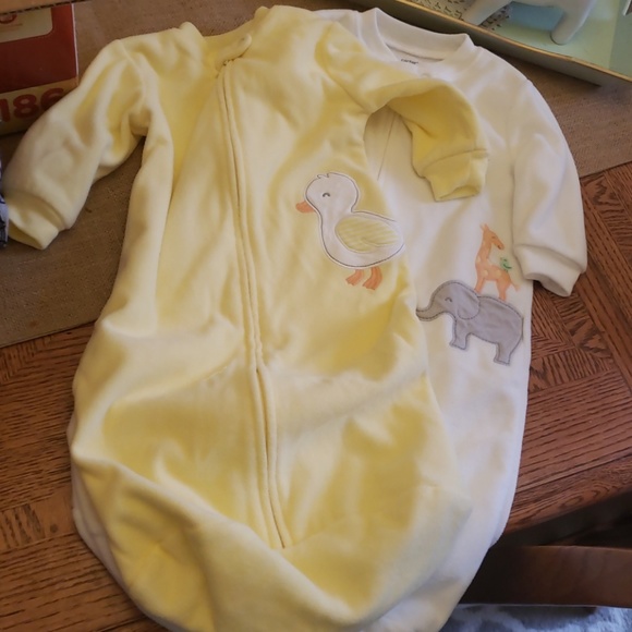Carter's Other - 2 sleep sacks (0 to 9m)